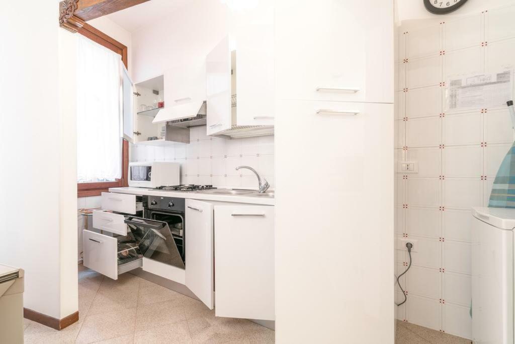 Casa Delle Botteghe Apartment Венеция Екстериор снимка