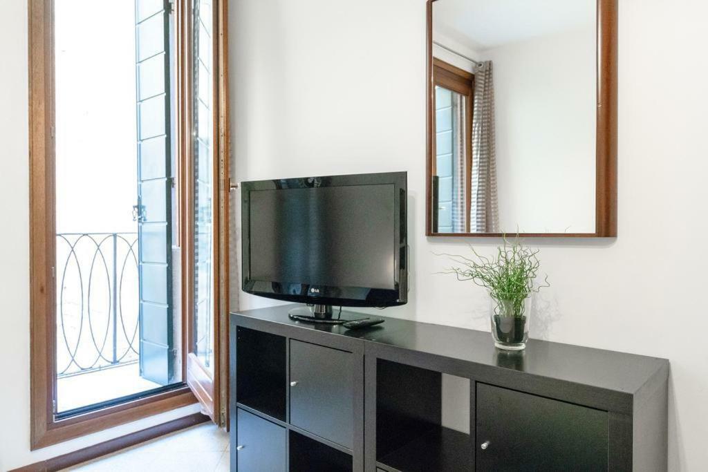 Casa Delle Botteghe Apartment Венеция Екстериор снимка