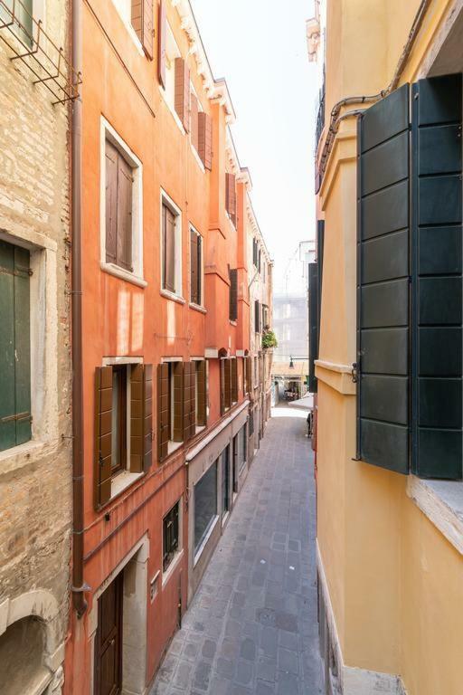 Casa Delle Botteghe Apartment Венеция Екстериор снимка
