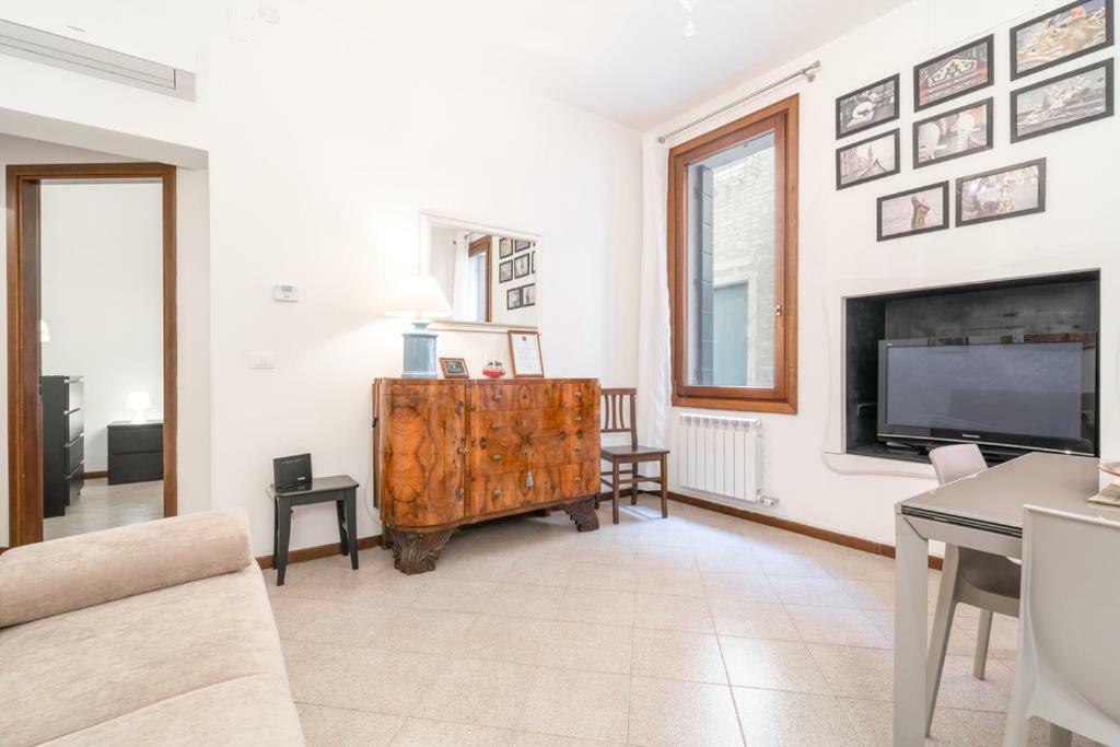 Casa Delle Botteghe Apartment Венеция Екстериор снимка