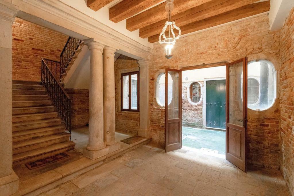 Casa Delle Botteghe Apartment Венеция Екстериор снимка